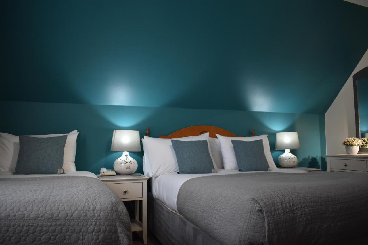 Temple View Hotel Carinish Екстер'єр фото