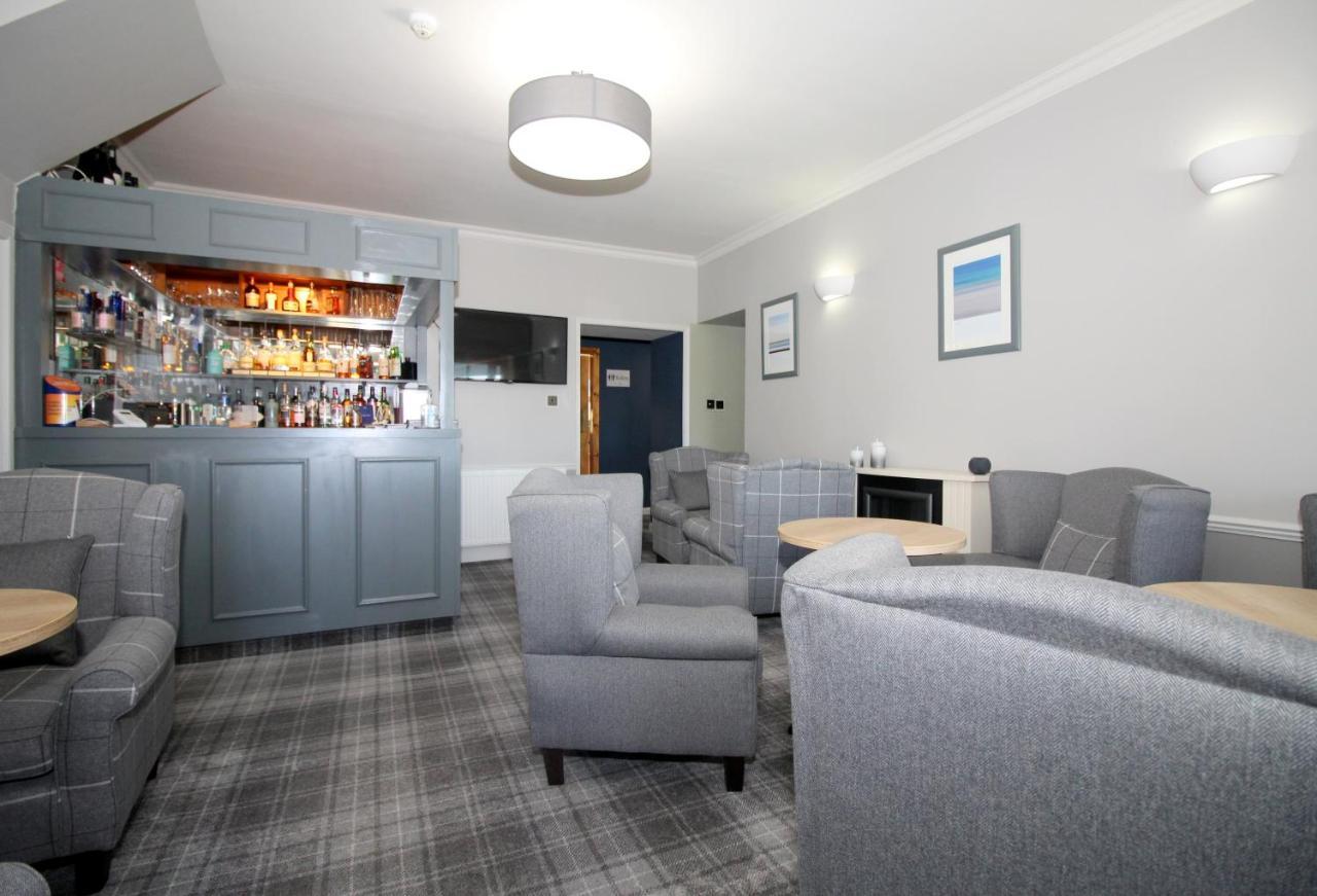 Temple View Hotel Carinish Екстер'єр фото