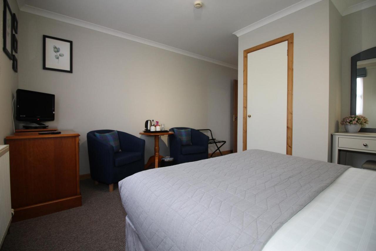 Temple View Hotel Carinish Екстер'єр фото
